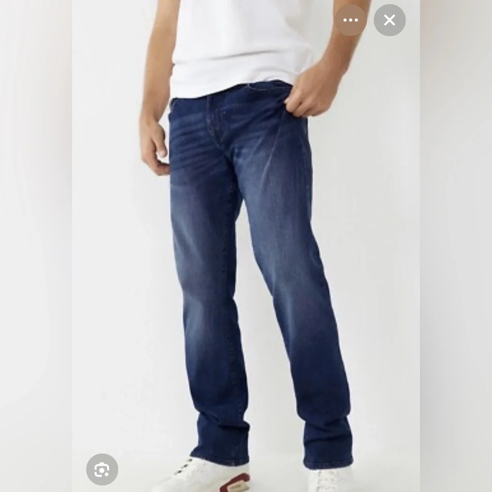 TRUE RELIGION RICKY SN STRAIGHT jeans. Relaxed fit. Size 31.